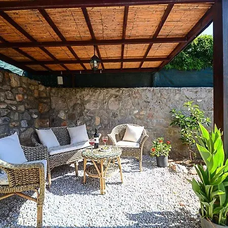 Sleeps 4 Pool Air Con Wifi Villa *