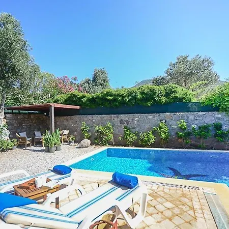 Sleeps 4 Pool Air Con Wifi * Bitez